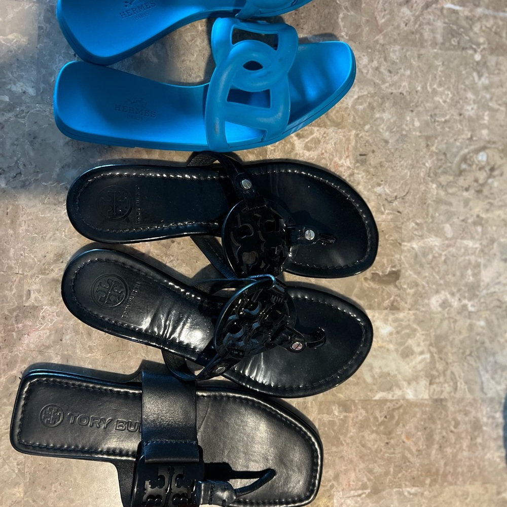 Tory Burch Black and Blue Sandals with Textured Design